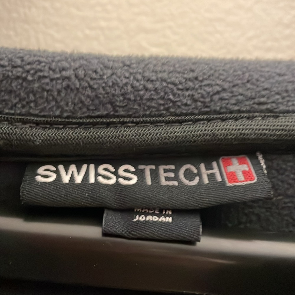 SwissTech jacket - Picture 2 of 4